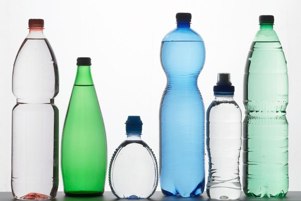 Mineralwasser aus Glas- oder PET-Flasche | Getränkefachmarkt Scherer GmbH & Co. KG
